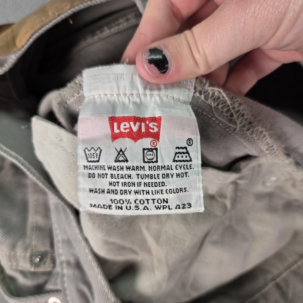 VTG Levis 501 Jeans Mens Gray‎ Wash Regular Straight Button Fly Fits 30x27 - Picture 13 of 16